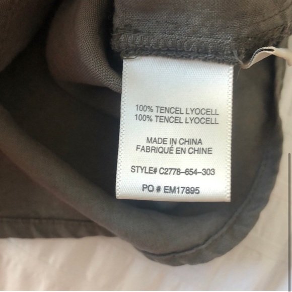 Cloth and stone olive tencel shirt size small - Picture 3 of 3